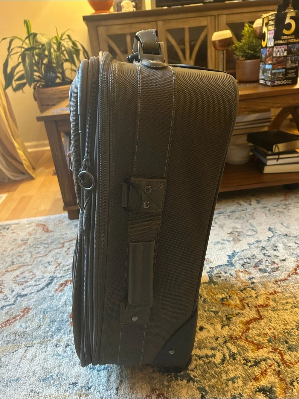 Samsonite 2-Wheel Softside Carry-On Suitcase Gray 24” Good Condition